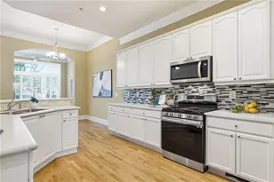 1041 Emory Parc Pl, Decatur, GA 30033 - Photo 9