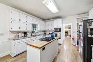 630 Battersea Dr, Lawrenceville, GA 30044 - Photo 17