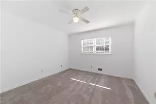 137 Bonnie Ln NW, Lilburn, GA 30047 - Photo 25