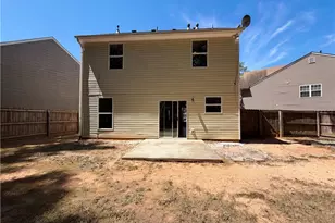 603 Marsh Lake Rd, Lawrenceville, GA 30045 - Photo 5