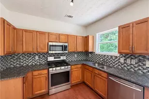 603 Marsh Lake Rd, Lawrenceville, GA 30045 - Photo 7