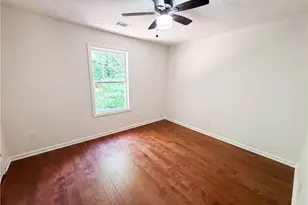 603 Marsh Lake Rd, Lawrenceville, GA 30045 - Photo 11