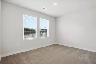 331 Jarrett St, Fairburn, GA 30213 - Photo 7