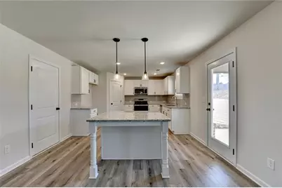646 Rodeo Drive, Auburn, GA 30011 - Photo 13