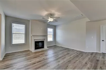 646 Rodeo Drive, Auburn, GA 30011 - Photo 9