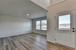 646 Rodeo Dr, Auburn, GA 30011 - Photo 3