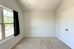 1033 Haley Woods Ln, Lawrenceville, GA 30043 - Photo 25