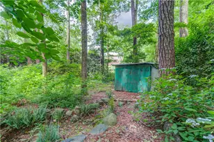 597 Beth Ct SW, Lilburn, GA 30047 - Photo 37