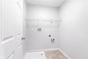 6170 Thorncrest Dr, Tucker, GA 30084 - Photo 17