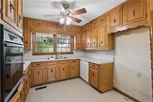 3774 Friendship Cir, Buford, GA 30519 - Photo 9