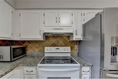 2451 Meadowglen Trail, Snellville, GA 30078 - Photo 23