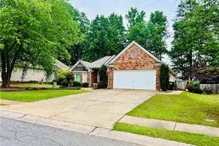 463 Valleyside Dr, Dallas, GA 30157 - Photo 3