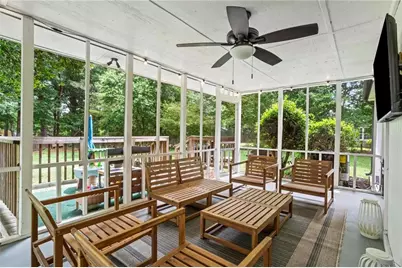 2370 Holly Springs Road NE, Marietta, GA 30062 - Photo 25