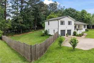 2370 Holly Springs Road NE, Marietta, GA 30062 - Photo 3