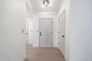 142 River Oaks Dr, Woodstock, GA 30188 - Photo 5