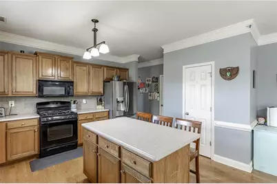 820 Sapphire Lane, Sugar Hill, GA 30518 - Photo 11