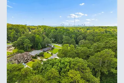 1744 Reindeer Drive NE, Atlanta, GA 30329 - Photo 33