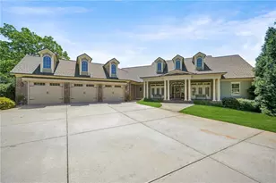 428 Fox Valley Dr, Monroe, GA 30656 - Photo 1