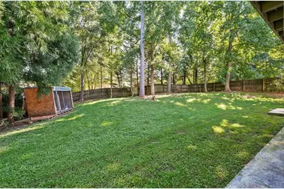 2170 Thorndale Drive SW, Lilburn, GA 30047 - Photo 33