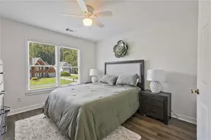 2170 Thorndale Dr SW, Lilburn, GA 30047 - Photo 37