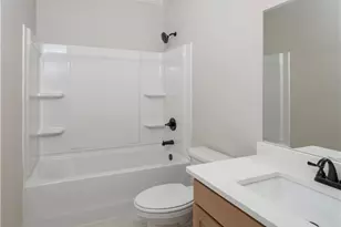 904 Bessie Ct, Loganville, GA 30052 - Photo 17