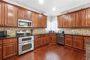 656 Bent Leaf Dr, Dallas, GA 30132 - Photo 9