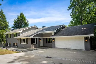 132 Laurel Drive NE, Atlanta, GA 30342 - Photo 57