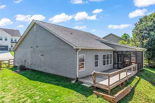 372 Highland Pointe Dr, Alto, GA 30510 - Photo 5