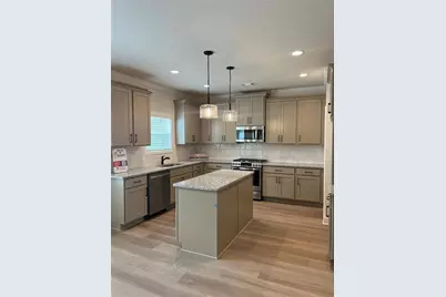 907 Bessie Court, Loganville, GA 30052 - Photo 3