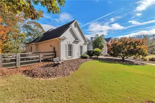 5070 Oakmont Bend Dr, Alpharetta, GA 30004 - Photo 3