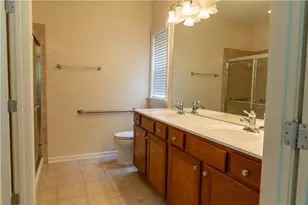 6372 Rockpoint Ln, Hoschton, GA 30548 - Photo 15