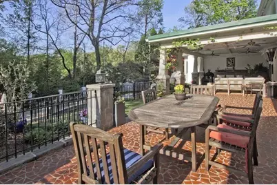 4 Harris Glen NW, Atlanta, GA 30327 - Photo 27