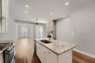 4127 Township Pkwy, Atlanta, GA 30342 - Photo 13