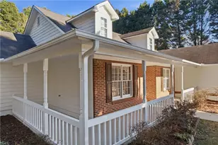2110 Meadow View Ct, Grayson, GA 30017 - Photo 3
