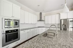 908 S Candler St, Decatur, GA 30030 - Photo 7