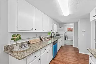 889 Valley Creek Dr, Stone Mountain, GA 30083 - Photo 11