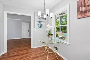 889 Valley Creek Dr, Stone Mountain, GA 30083 - Photo 13