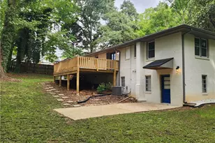 718 Springlake Rd, Lawrenceville, GA 30045 - Photo 5