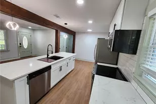 718 Springlake Rd, Lawrenceville, GA 30045 - Photo 11