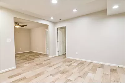635 Garden Grove Drive, Lawrenceville, GA 30044 - Photo 37