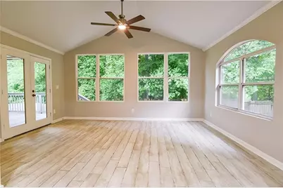 635 Garden Grove Drive, Lawrenceville, GA 30044 - Photo 15