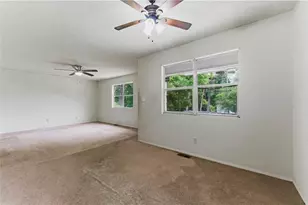 173 Starr Dr, Jonesboro, GA 30236 - Photo 7