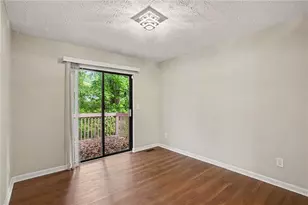 6092 Leverett Dr, Lithonia, GA 30038 - Photo 11