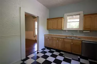 285 E Main St, Forsyth, GA 31029 - Photo 11