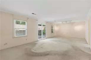 1634 Executive Park Ln NE, Atlanta, GA 30329 - Photo 11