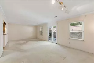 1634 Executive Park Ln NE, Atlanta, GA 30329 - Photo 9
