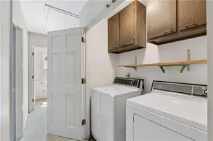 1634 Executive Park Ln NE, Atlanta, GA 30329 - Photo 19