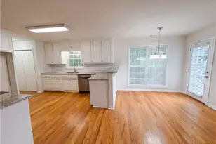 4129 Duncan Ives Dr, Buford, GA 30519 - Photo 9