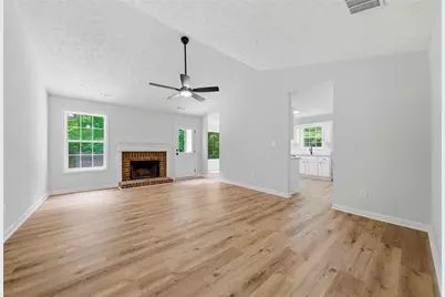 250 Saddlebrook Drive, Senoia, GA 30276 - Photo 5