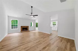250 Saddlebrook Dr, Senoia, GA 30276 - Photo 5
